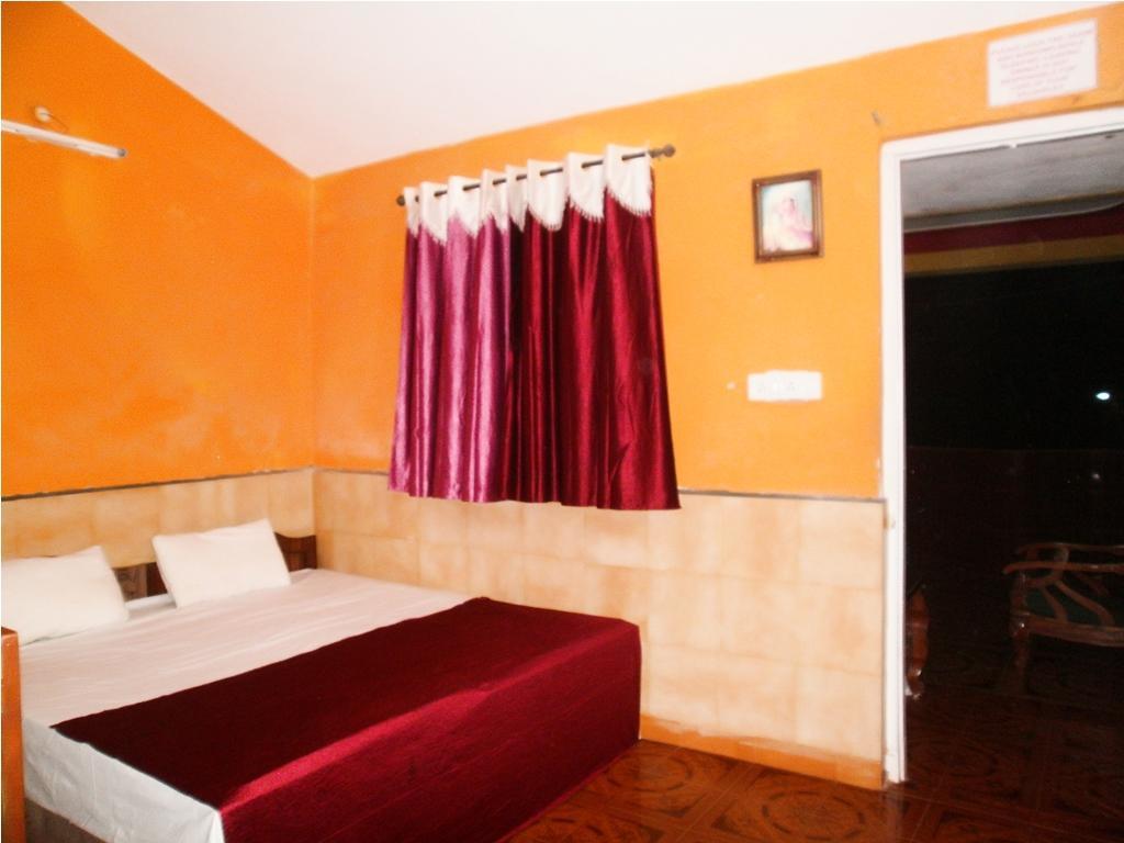 Hotel Yellow House Calangute Exterior foto